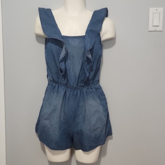 Denim Look Ruffled Romper - Picture 10 of 10
